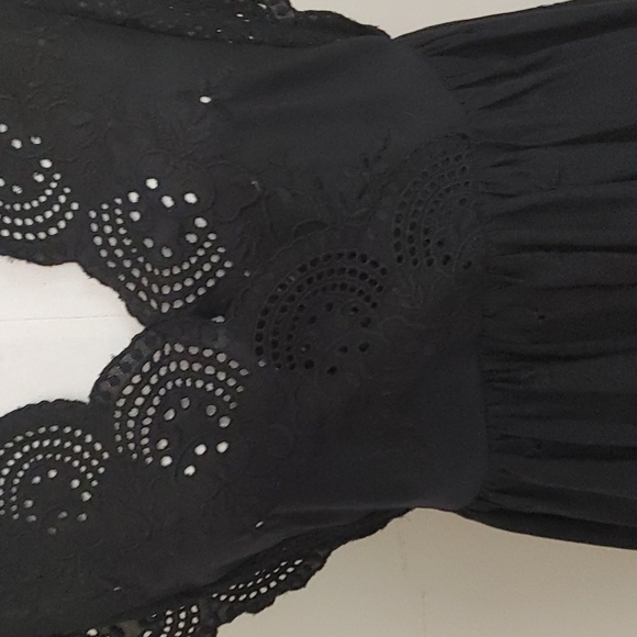 Eyelet Dress - Picture 3 of 6